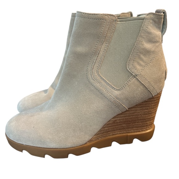 Sorel Suede Wedge Heel Boots Women’s Sz 9.5 - Picture 1 of 3